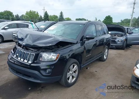 2017 Jeep Compass Latitude 4X4 from USA, damaged, VIN 1C4NJDEB4HD205233